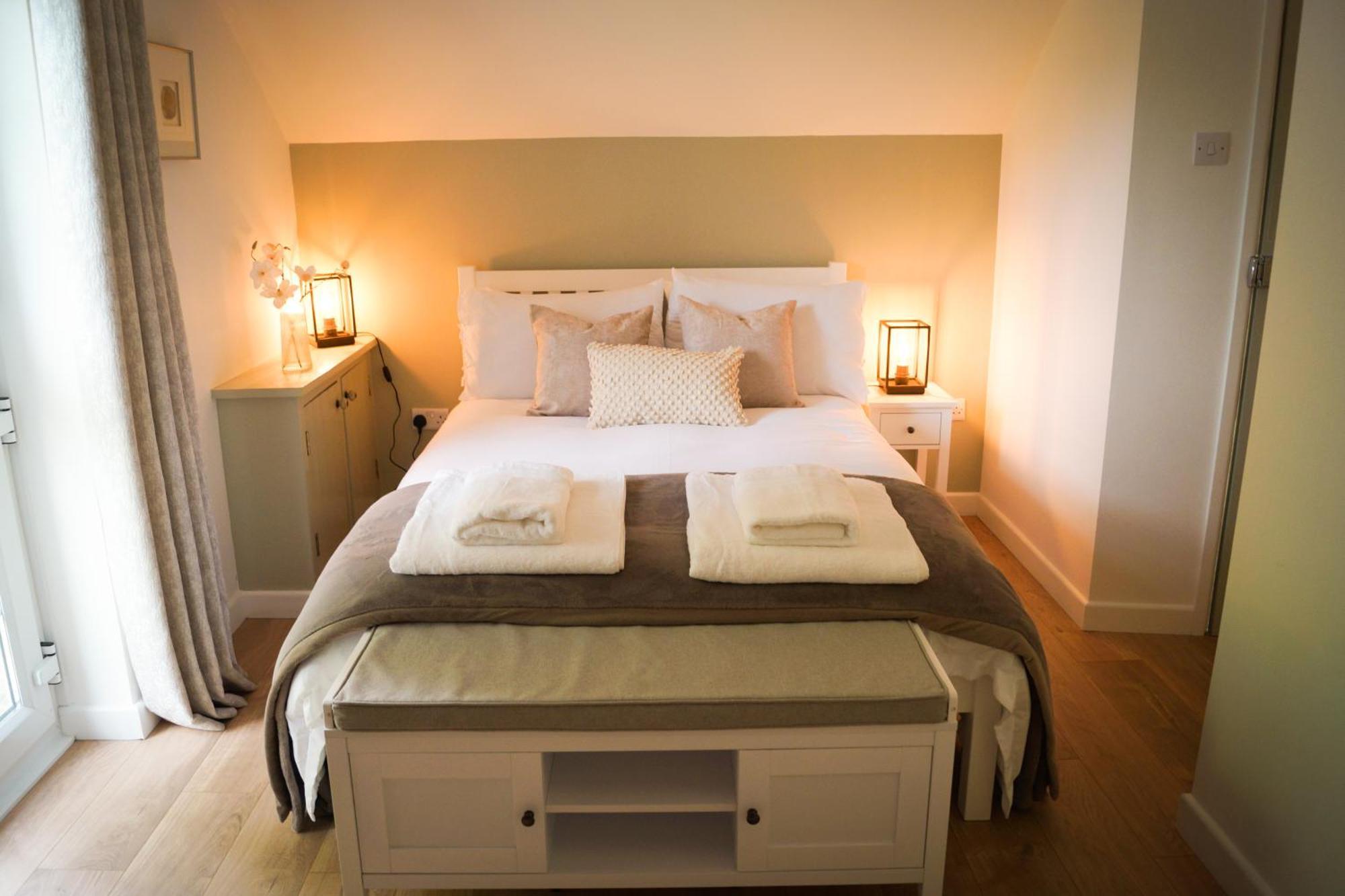 Lemon Tree Inn - Newly Refurbished Coastal Stay Swyre Exterior photo